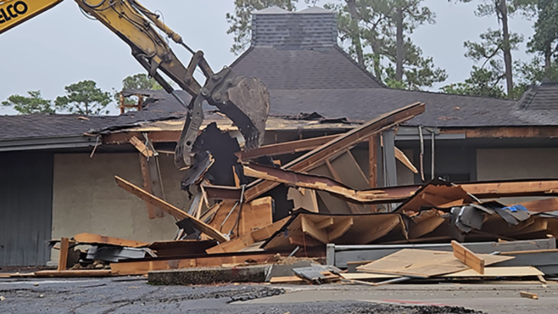 Awning demolition - HHI FSED