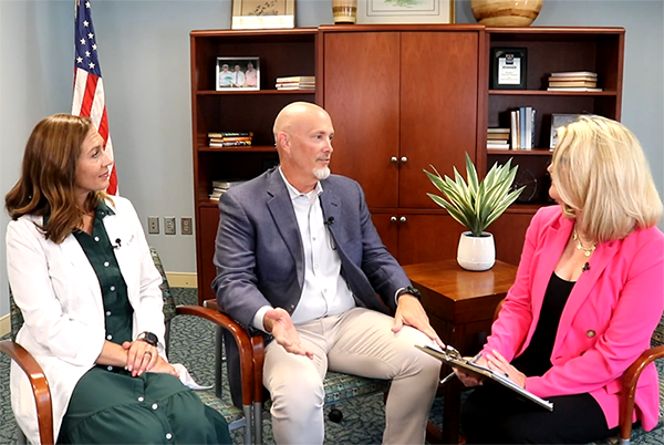 Katy Jones, FNP-BC, AOCNP and Dr. Eric Turner doing an interview with WSAV for "Medical Monday"