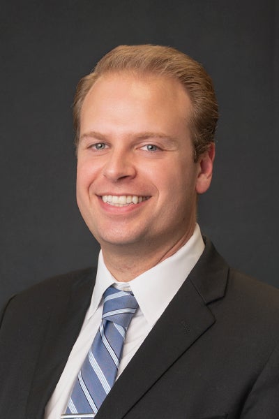 Professional photo of Dr. Mark Smith, a fellowship-trained hand surgeon with Beaufort Memorial Advanced Orthopedics and Spine Program